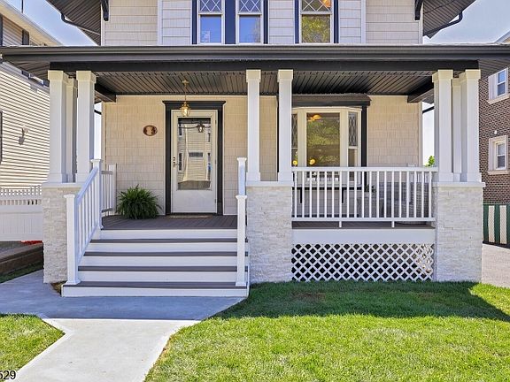 5th image of 132 Argyle Pl