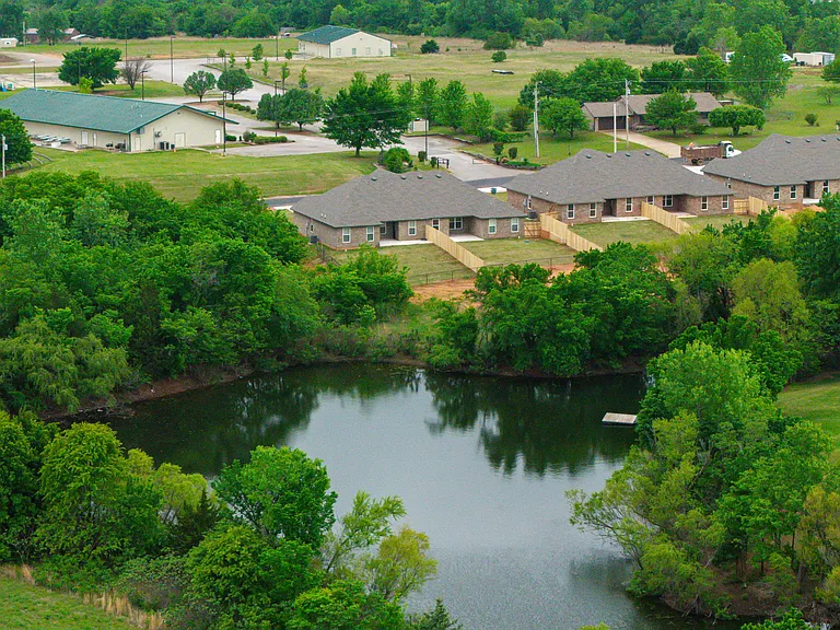 2298 E Sooner Rd — Photo 51