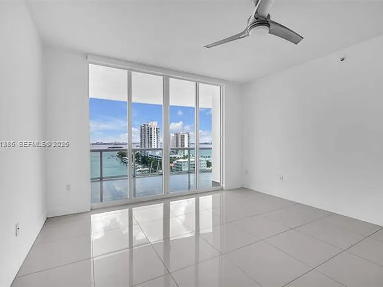 7900 Harbor Island Dr #1101 — Photo 5
