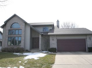1757 Colony Cir, Sun Prairie, WI 53590