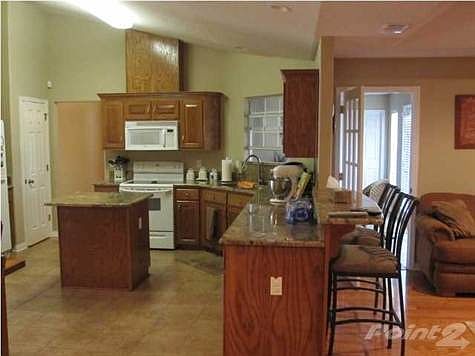 3rd image of 208 Swift Creek Dr