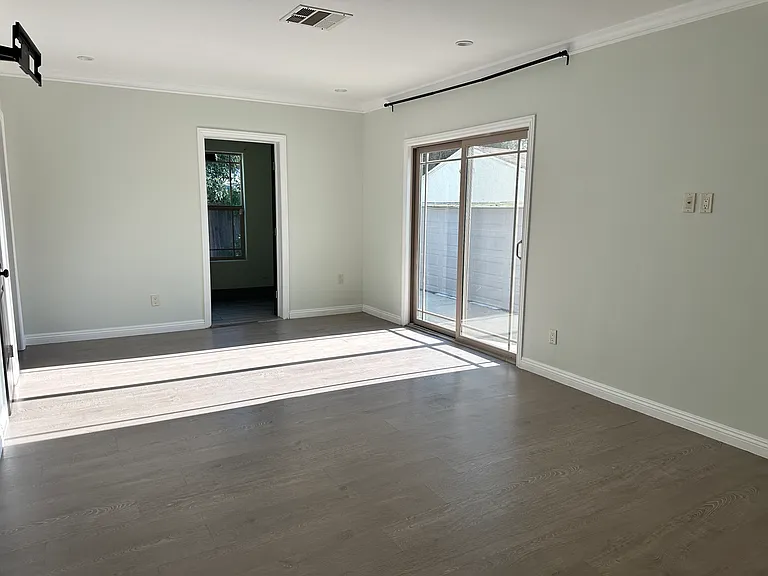10635 Langmuir Ave — Photo 20