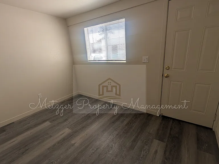 119 S Sherman Ave #7 — Photo 8