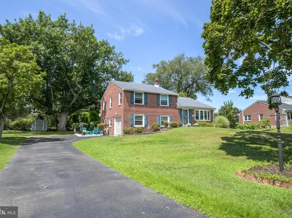 107 Cameron Dr, Wallingford, PA 19086