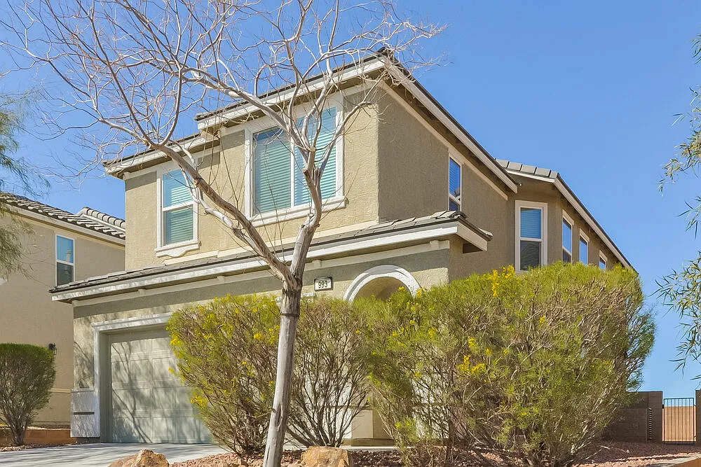 3 bed, 2.5 bath, 1843 sqft, $2,410 — Photo 4