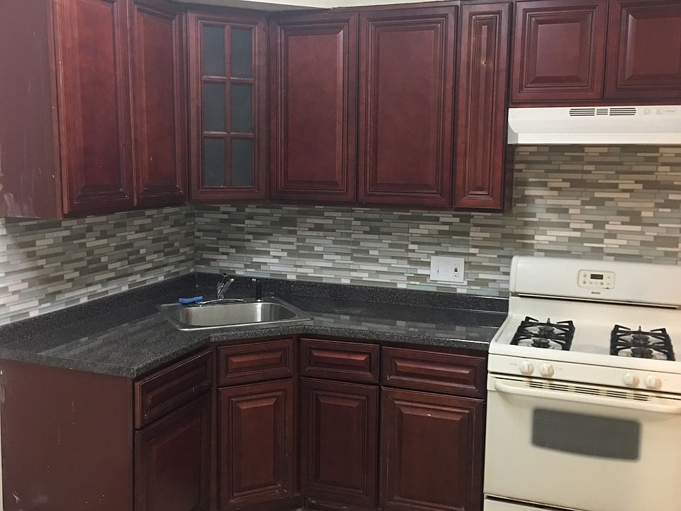 1st image of 6007 Lawndale Ave #2