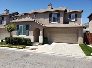 75 W Riviera Ln, Clovis, CA 93619