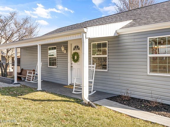2nd image of 5106 NW Trescott Dr