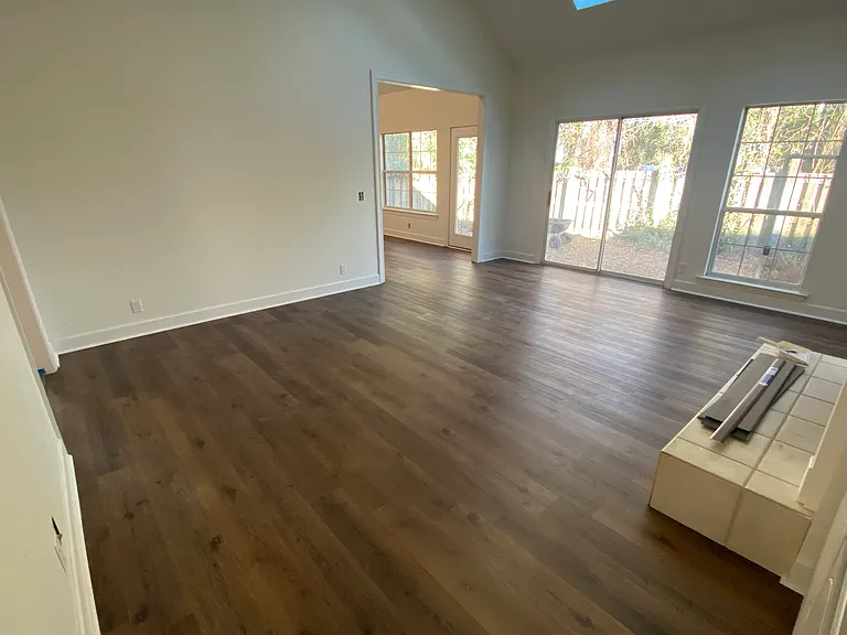 110 Ashwood Way — Photo 3