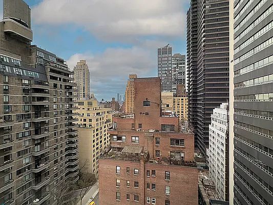 4th image of 301 E 48th St APT 16J
