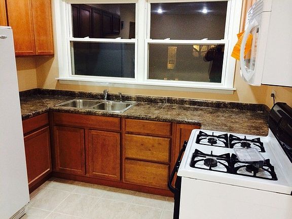 3rd image of 8854 Lamon Ave APT 2N