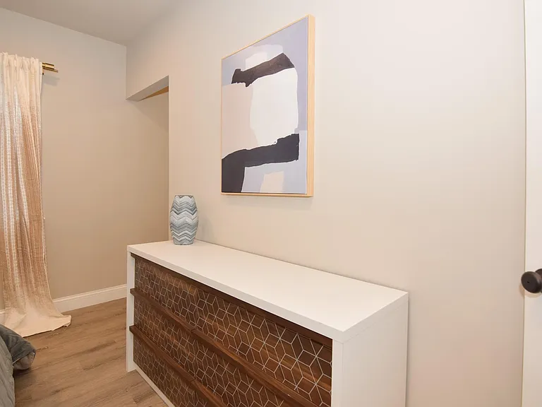 1401 Market St #2L — Photo 31