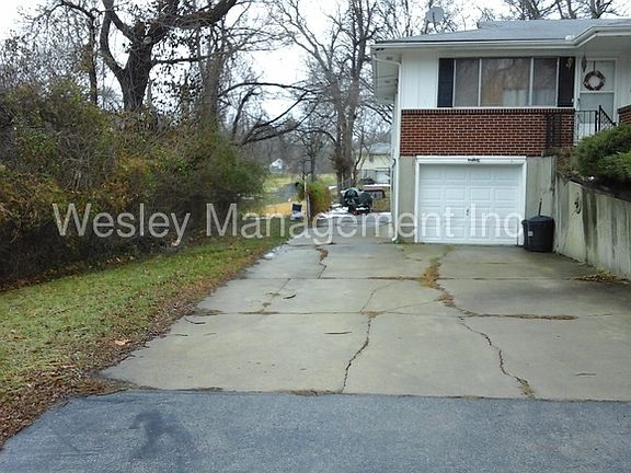 2nd image of 5632 Lathrop Ave