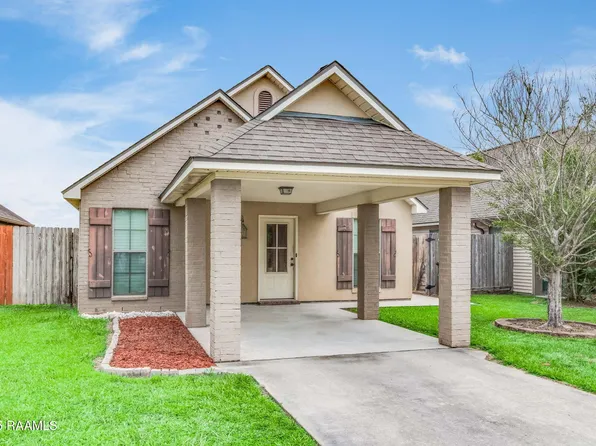 105 Acacia Ln, Abbeville, LA 70510