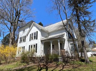 74 Bridge St, Pulaski, NY 13142