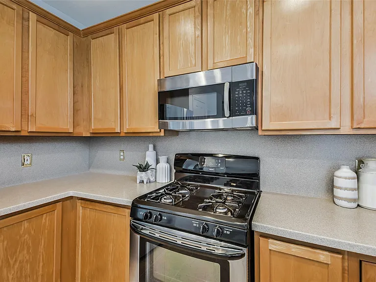 2 Willow Point Pl — Photo 15