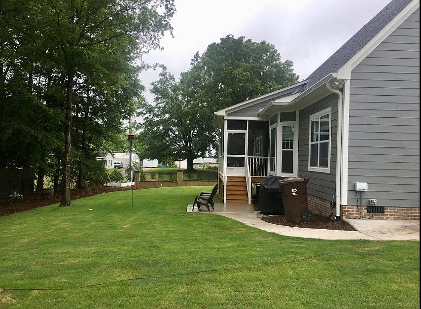 2nd image of 204 Copper Meadow Ln