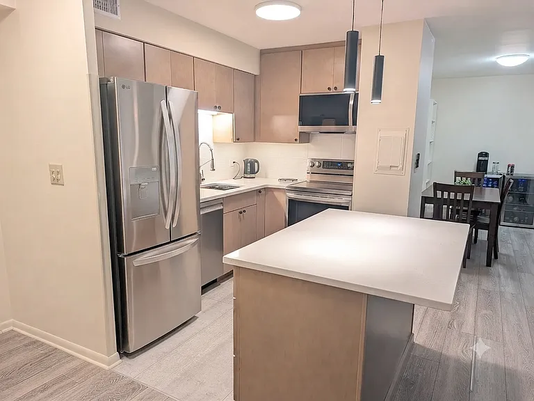 1516 Hinman Ave #804 — Photo 8