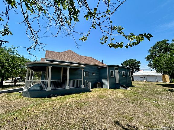 3rd image of 1421 Monterey