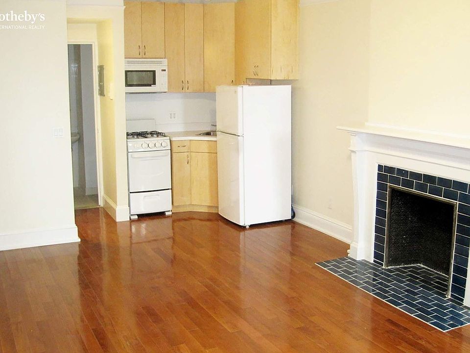 2nd image of 10 W 90th St APT 1