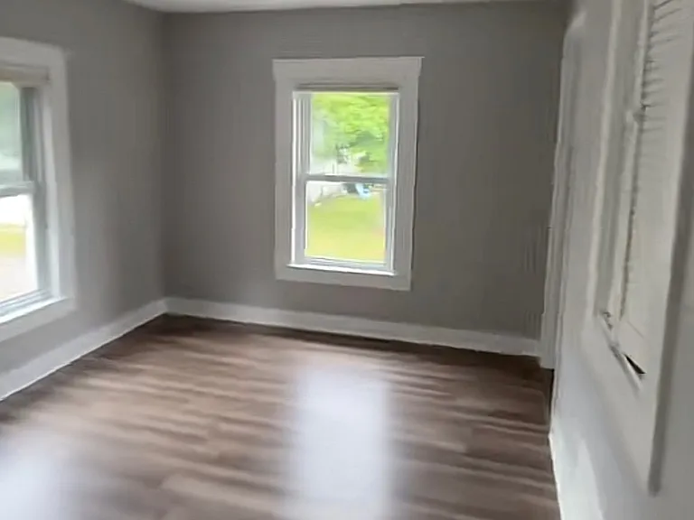 73 Burr St #2 — Photo 6