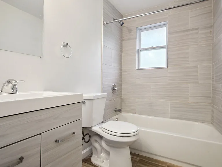 615 Oliver St NW #6 — Photo 13