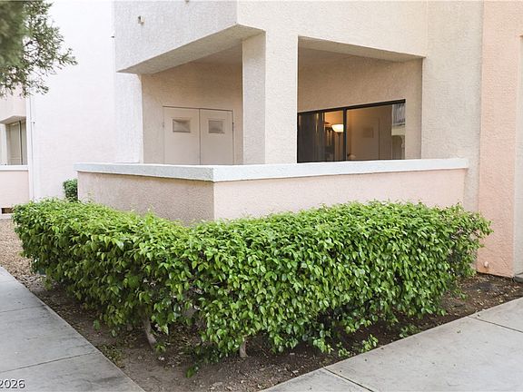 3rd image of 4861 S Torrey Pines Dr Unit 106