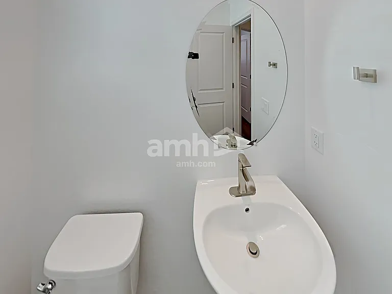 21522 S 231st St — Photo 8