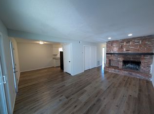 3400 SW Burnett Rd #B, Topeka, KS 66614