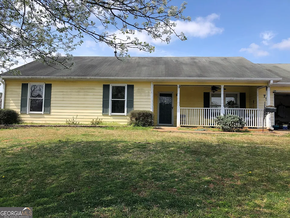 75 Oakwood Dr