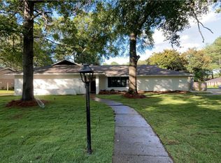 6202 Mossline Dr, Jackson, MS 39211
