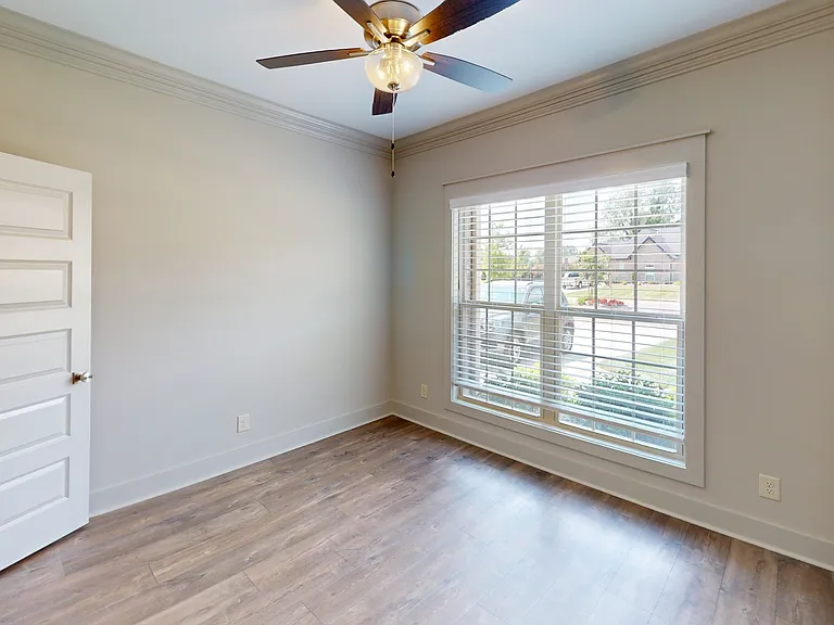 1081 Veridian Dr #A — Photo 11