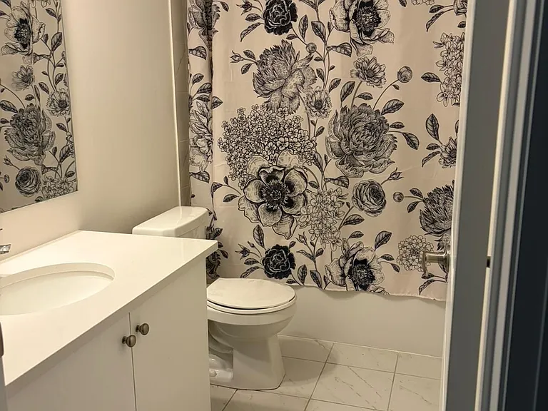 585 Colborne St W #205 — Photo 22