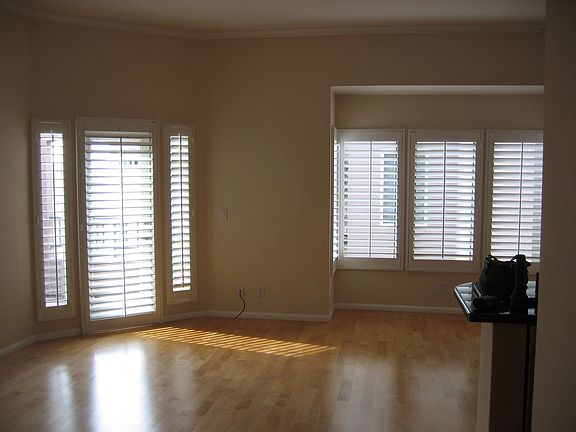 4th image of 620 State St Unit 422