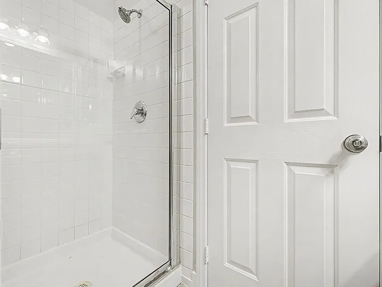 571 Kavanagh Pl — Photo 31