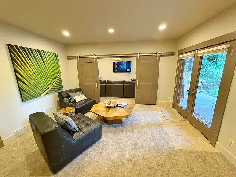 2060 Paddington Dr — Photo 27