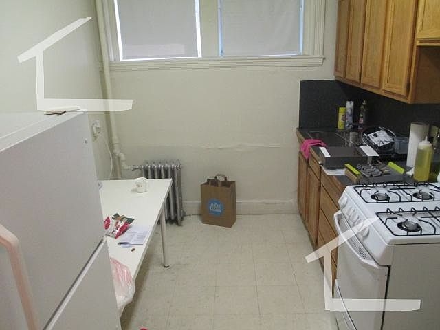 2nd image of 1630 Commonwealth Ave APT 01
