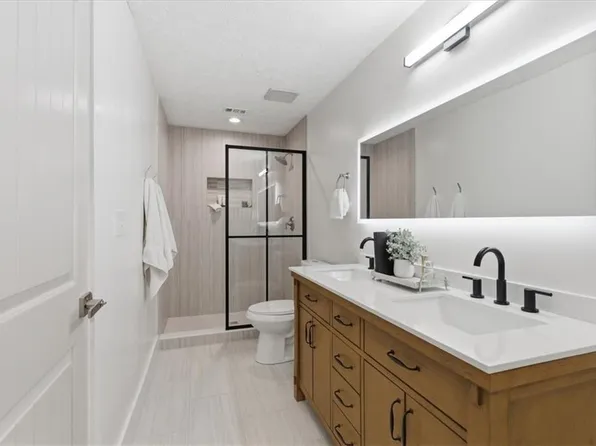 708 Parkaire Xing, Marietta, GA 30068