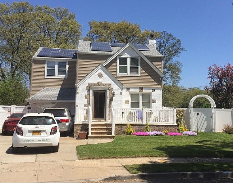 2nd image of 237 Miriam Pkwy