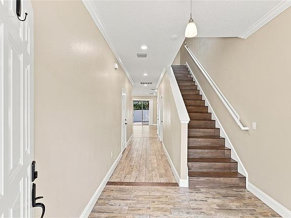 5th image of 20 W PRINCETON STREET