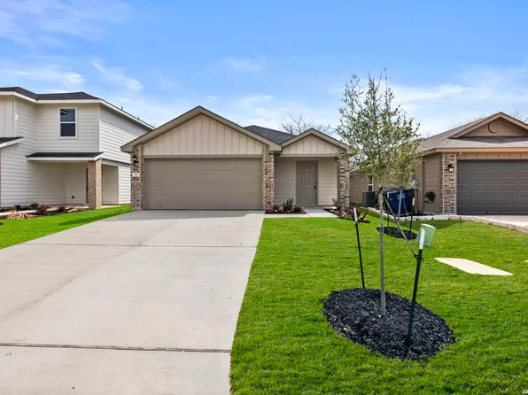 718 Jennifer Way, New Braunfels, TX 78130