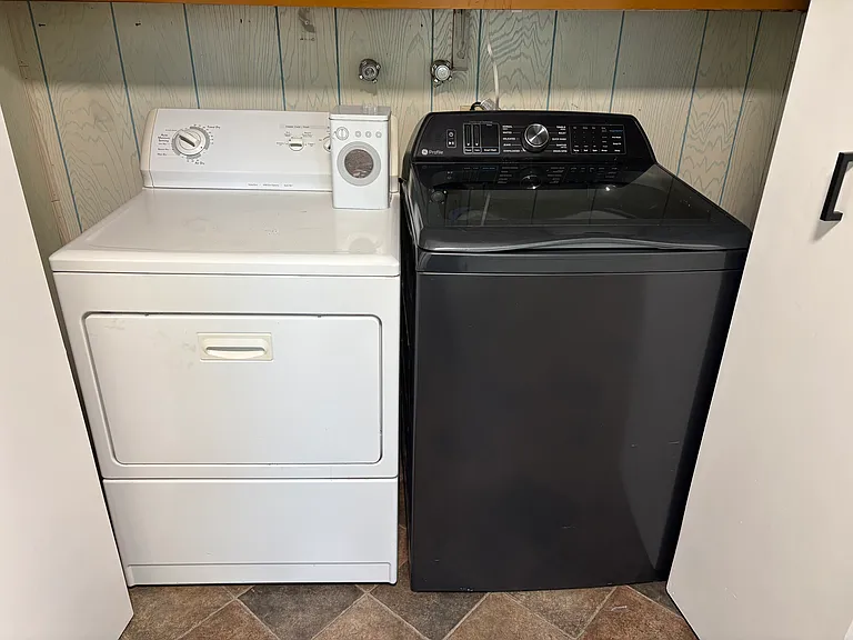 1405 Main St — Photo 10