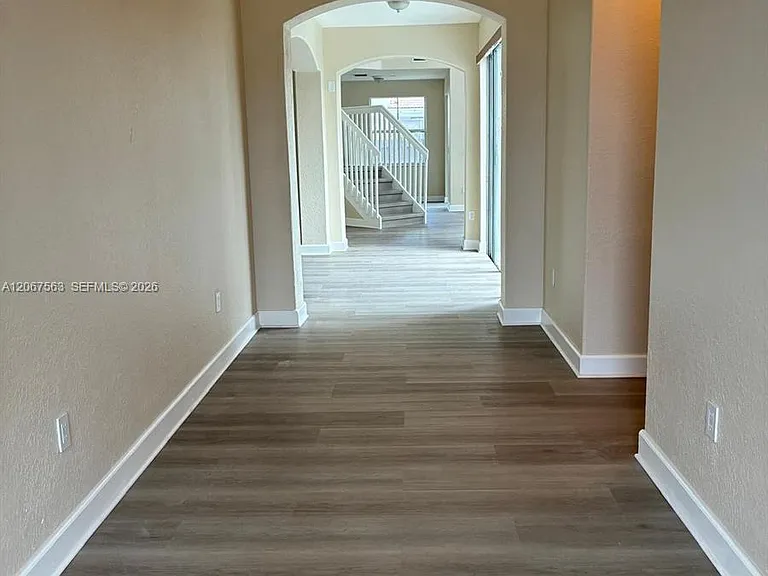 8205 NW 116th Ave — Photo 4