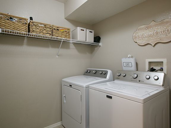 5th image of 6012 Maddux Pl NW