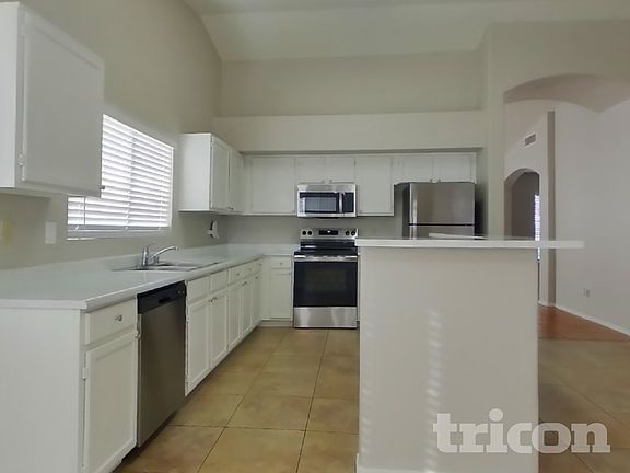 4th image of 17521 N 86th Ave