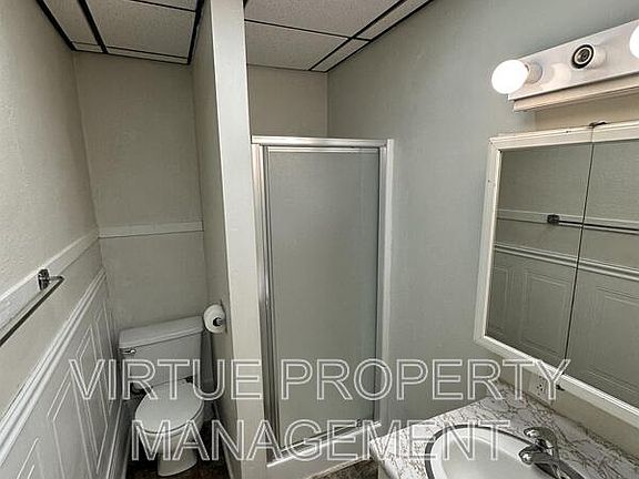 4th image of 633 3rd St