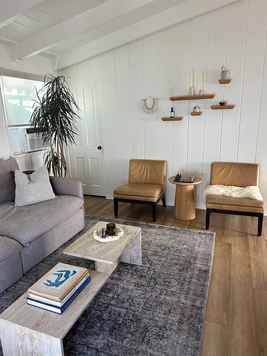 Photo 2 of 10 - 216 Apolena Ave #1/2 - Newport Beach, CA Building Photo - 216 Apolena Ave #1/2