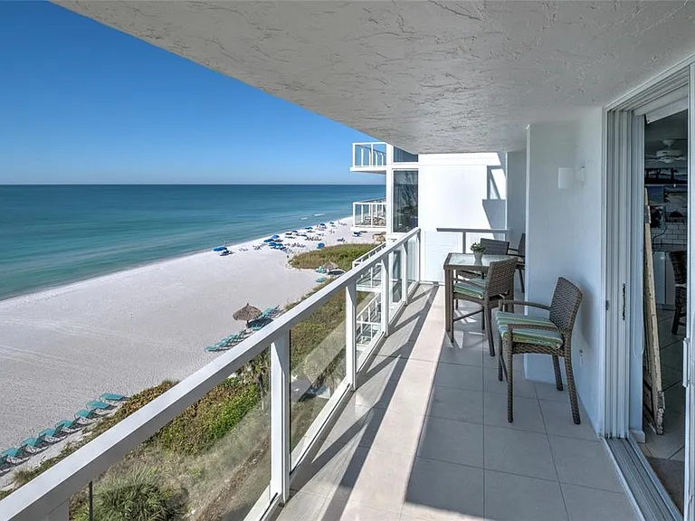 2425 Gulf Of Mexico Dr #7B — Photo 10