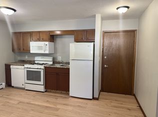 218 Hall St #12, Vermillion, SD 57069