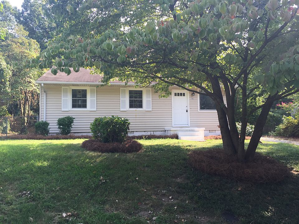 1st image of 2703 W Florida St